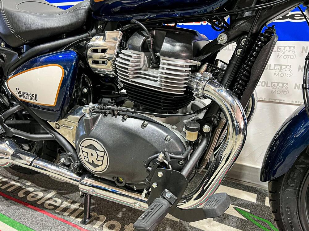 Royal Enfield Super Meteor 650 (2023 - 24) (3)