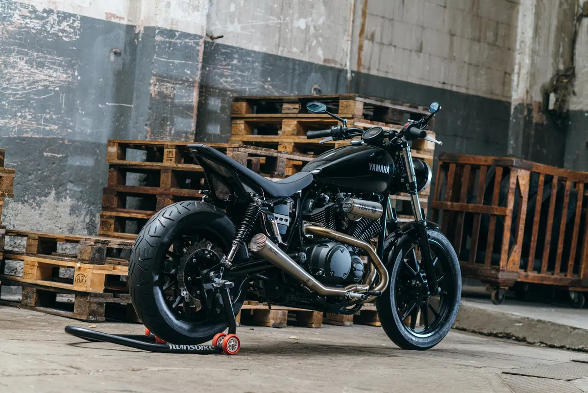 Yamaha XV 950 Garage Challenge (18)