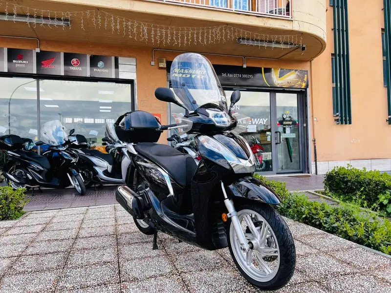 Honda SH 300 i ABS (2016 - 20) (8)