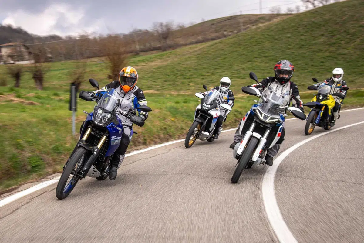 Maxi Enduro 2023, COMPARATIVA! Honda Transalp, Suzuki V-Strom 800, Yamaha Ténéré, Aprilia Tuareg (5)