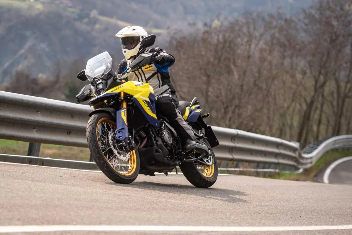 Maxi Enduro 2023, COMPARATIVA! Honda Transalp, Suzuki V-Strom 800, Yamaha Ténéré, Aprilia Tuareg (19)