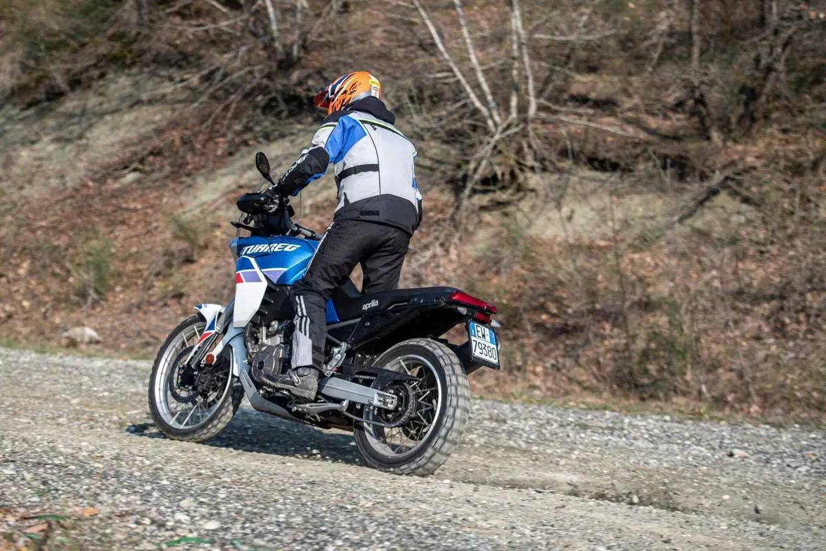 Maxi Enduro 2023, COMPARATIVA! Honda Transalp, Suzuki V-Strom 800, Yamaha Ténéré, Aprilia Tuareg (35)