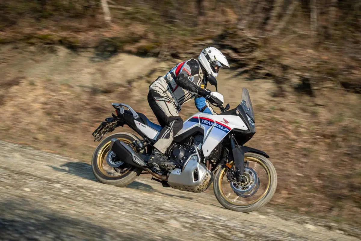 Maxi Enduro 2023, COMPARATIVA! Honda Transalp, Suzuki V-Strom 800, Yamaha Ténéré, Aprilia Tuareg (43)