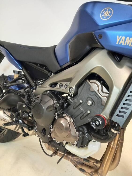 Yamaha MT-09 ABS (2016) (4)