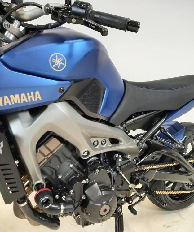 Yamaha MT-09 ABS (2016) (5)