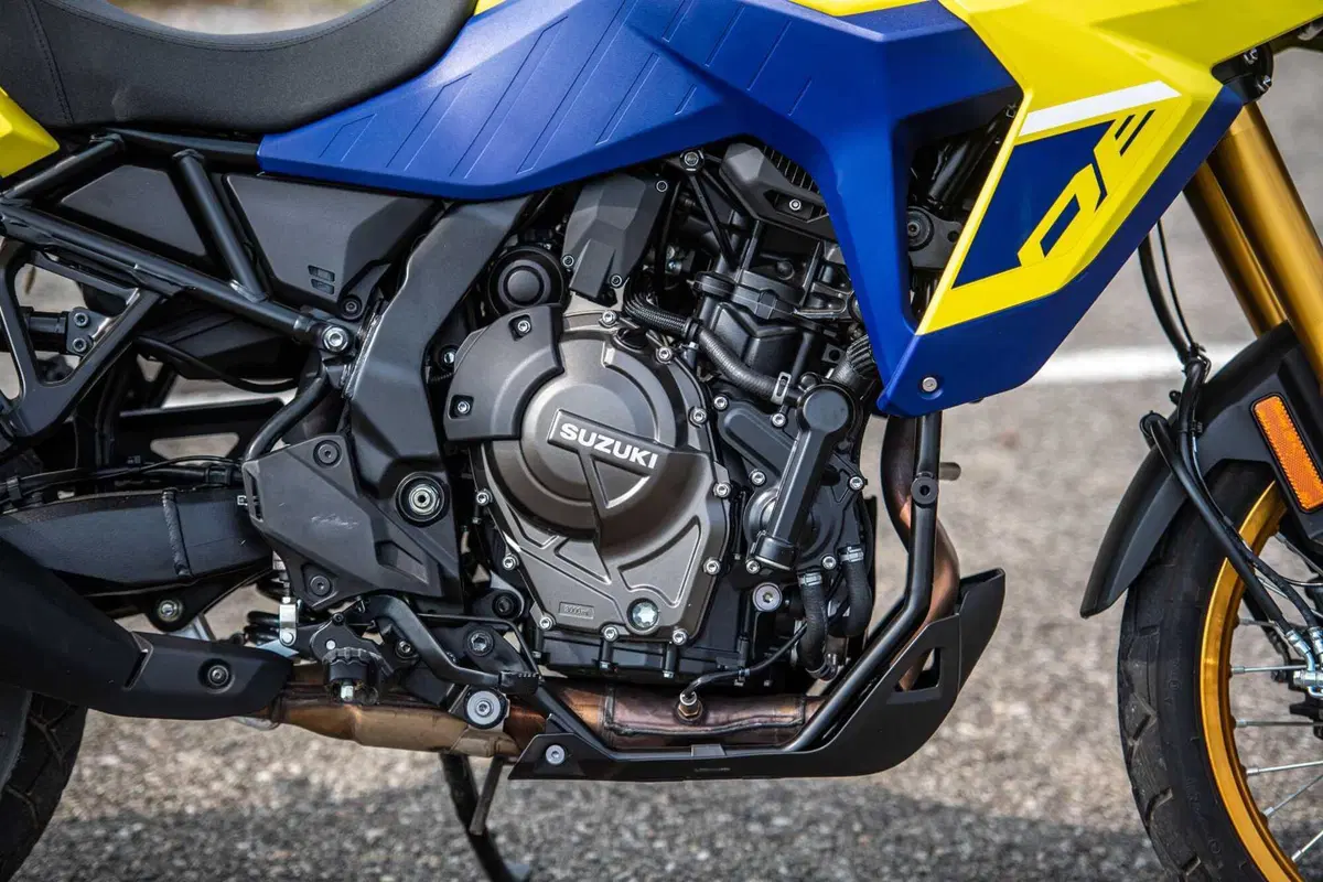 Suzuki V-Strom 800 (19)