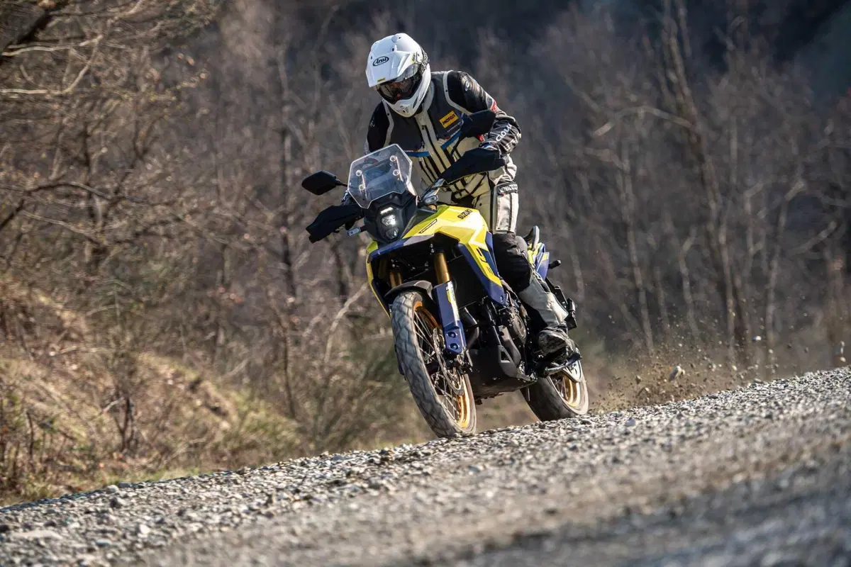Suzuki V-Strom 800 (28)