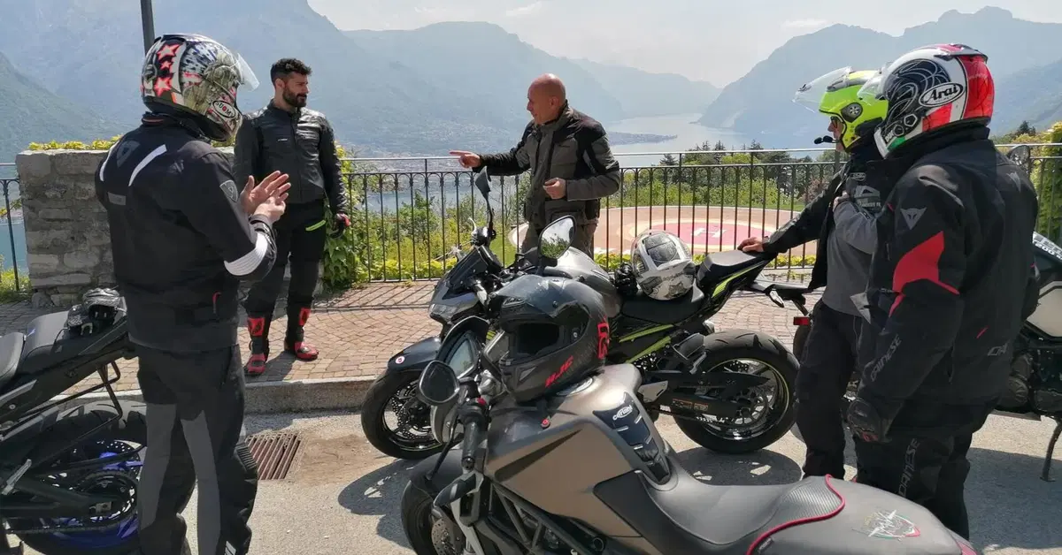 Tutto quello che c'&egrave; da sapere sui corsi di Guida Sicura su Strada e On-Off targati FMI