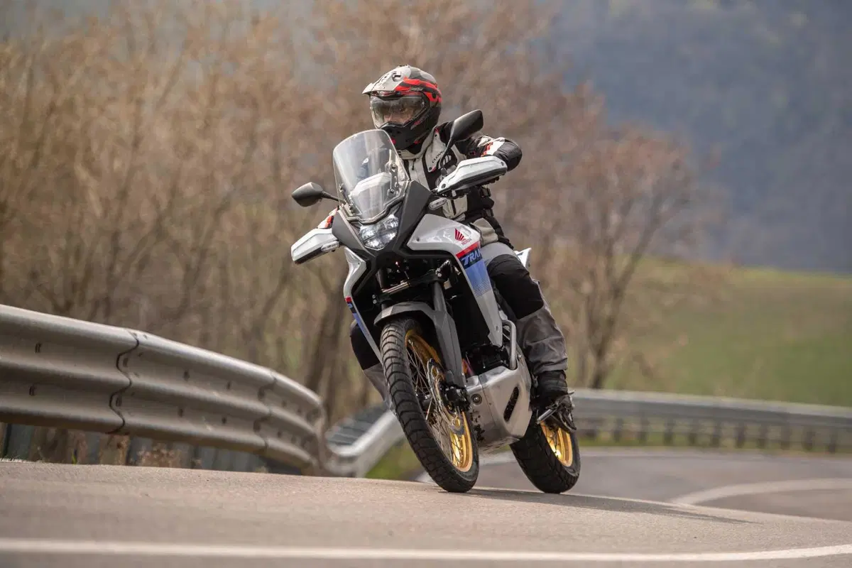 Honda Transalp (4)