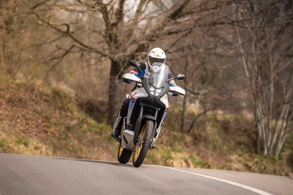 Honda Transalp (7)