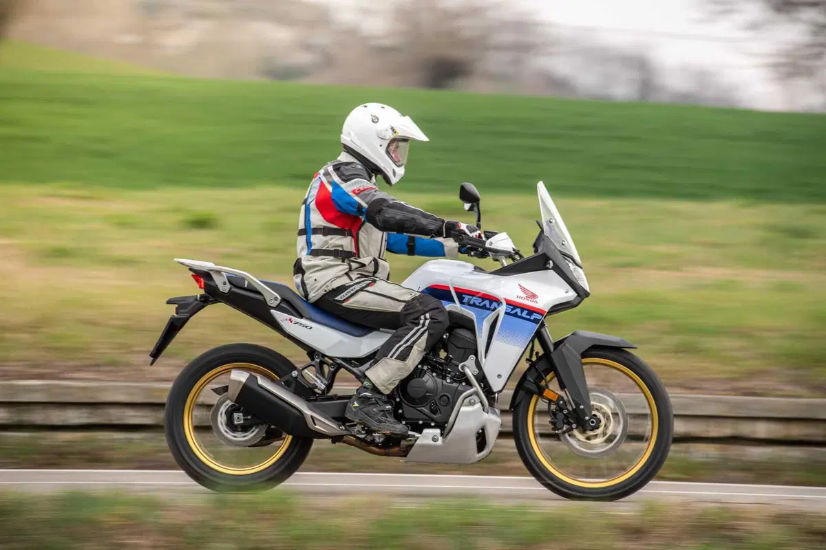 Honda Transalp (12)