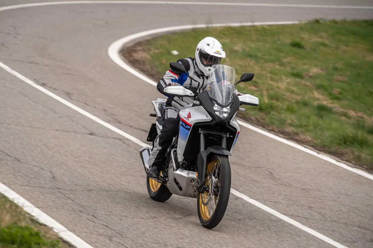 Honda Transalp (13)