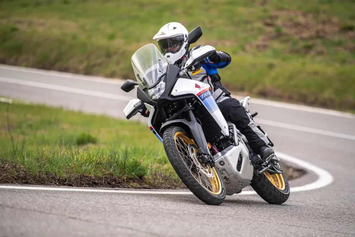 Honda Transalp (15)