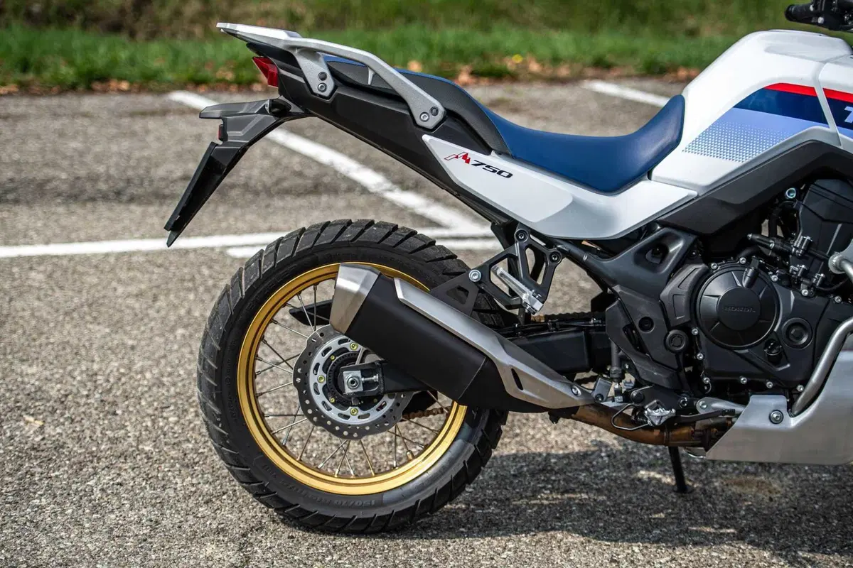 Honda Transalp (16)