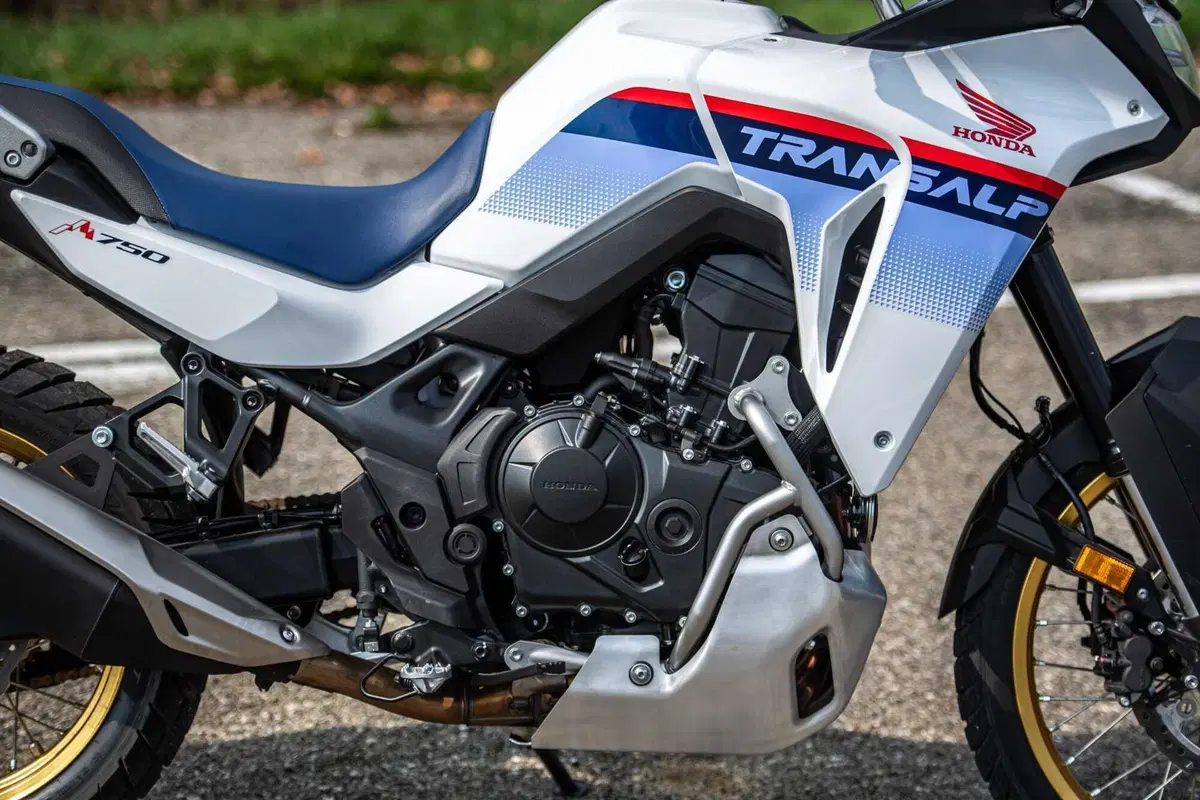 Honda Transalp (17)