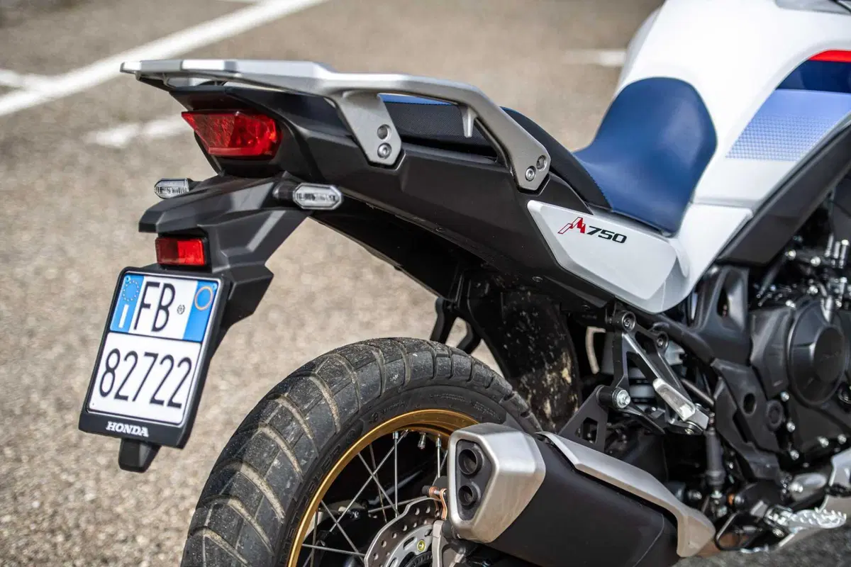 Honda Transalp (22)