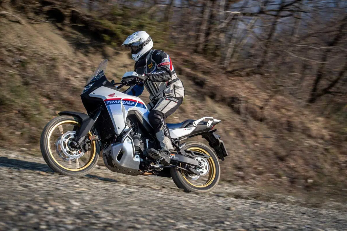 Honda Transalp (38)