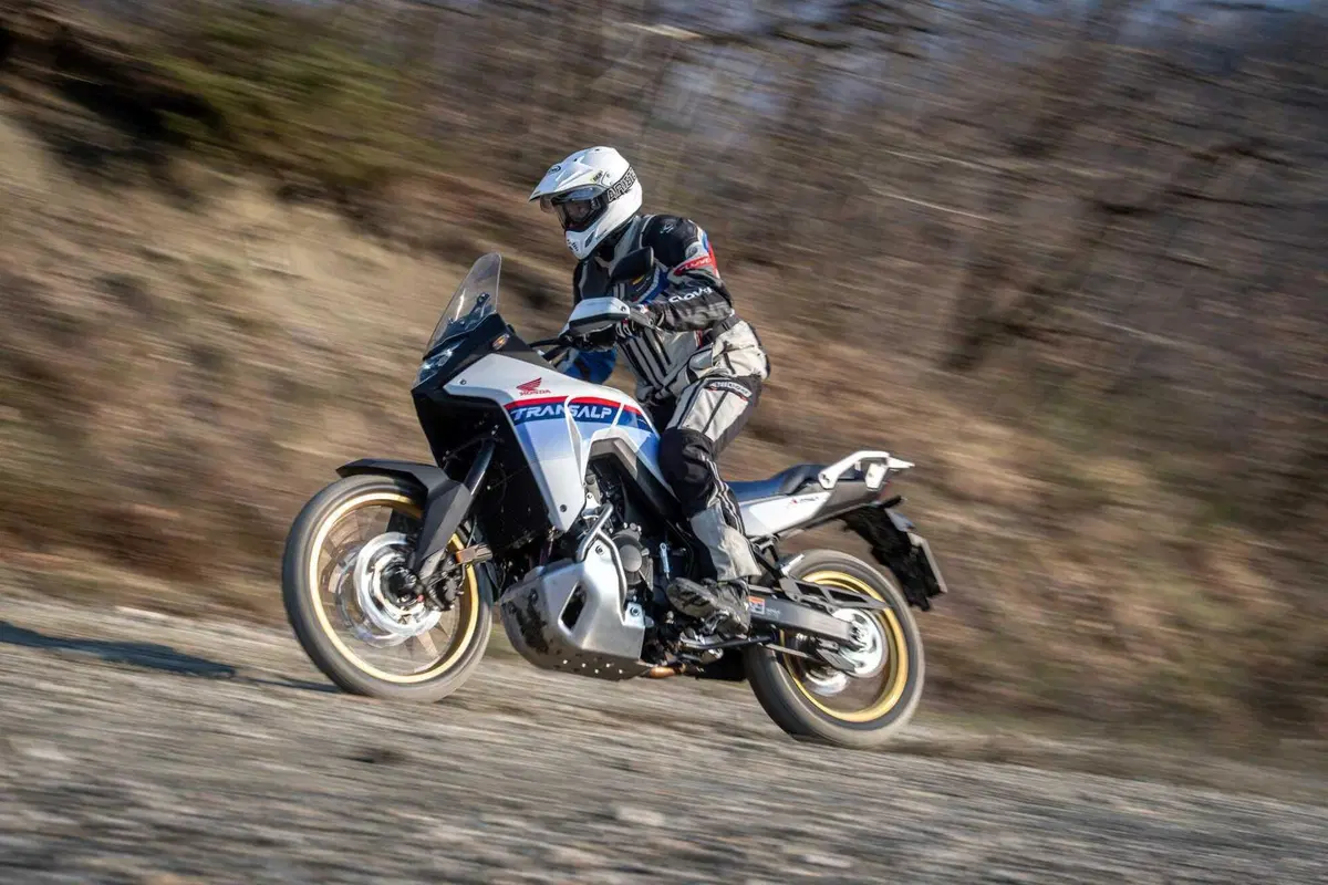 Honda Transalp (37)