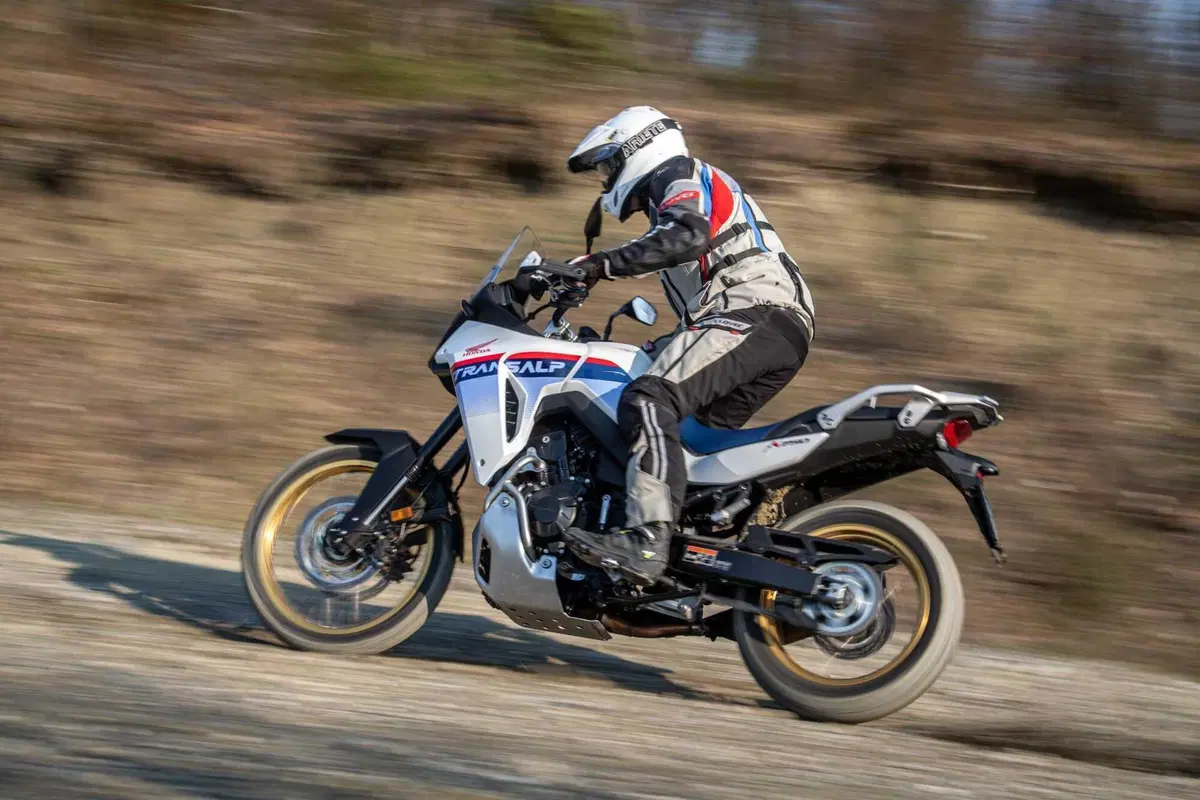 Honda Transalp (36)