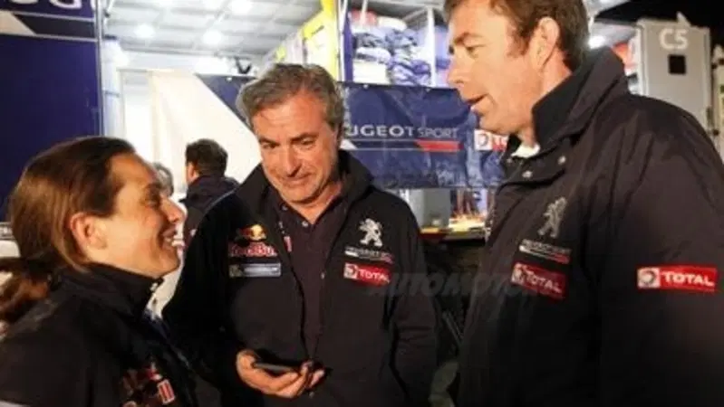 Dakar 2015. Carlos Sainz: "Ci si ferma, ma il lavoro va avanti!"