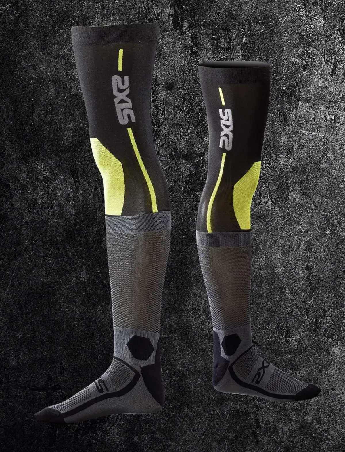 SIXS presenta la nuova calza off-road Knee Brace S (3)