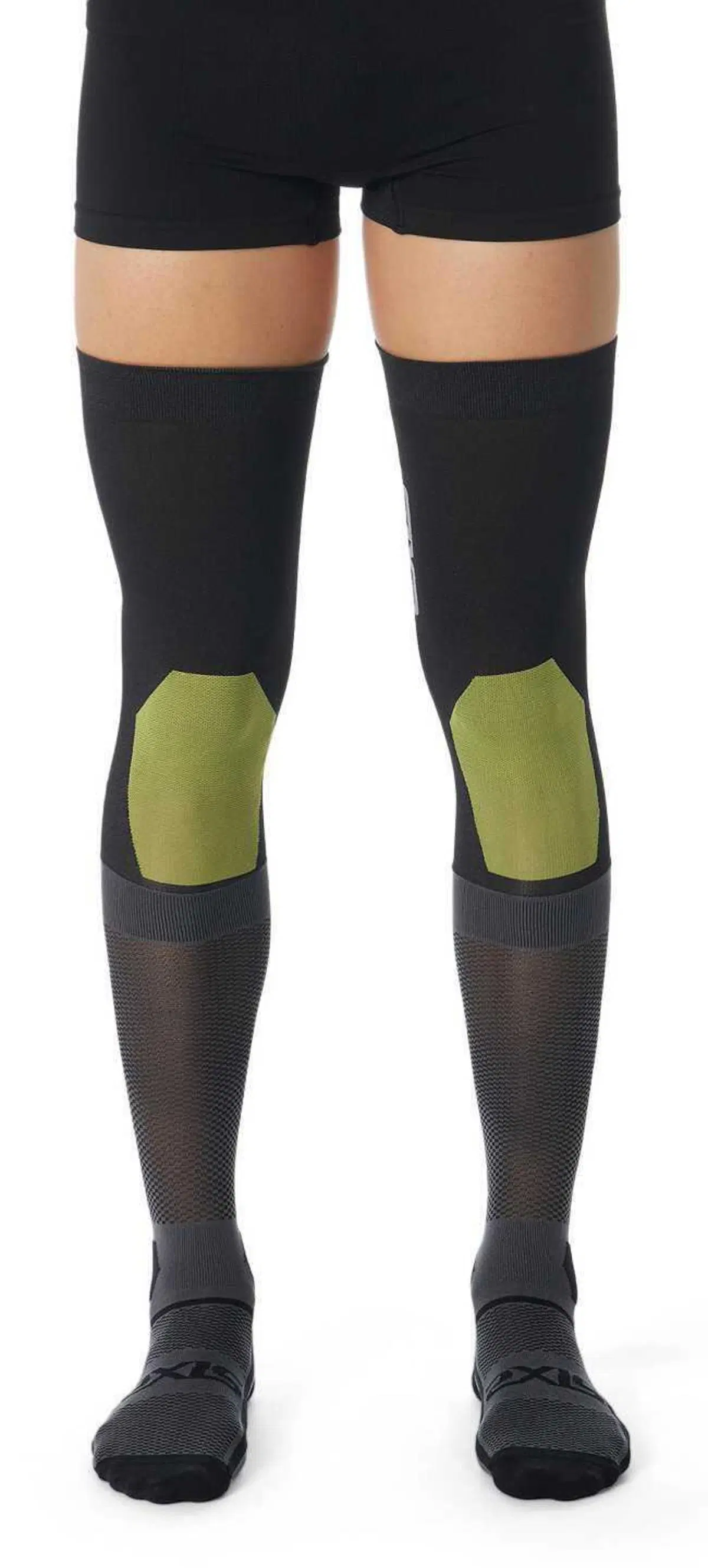 SIXS presenta la nuova calza off-road Knee Brace S (4)