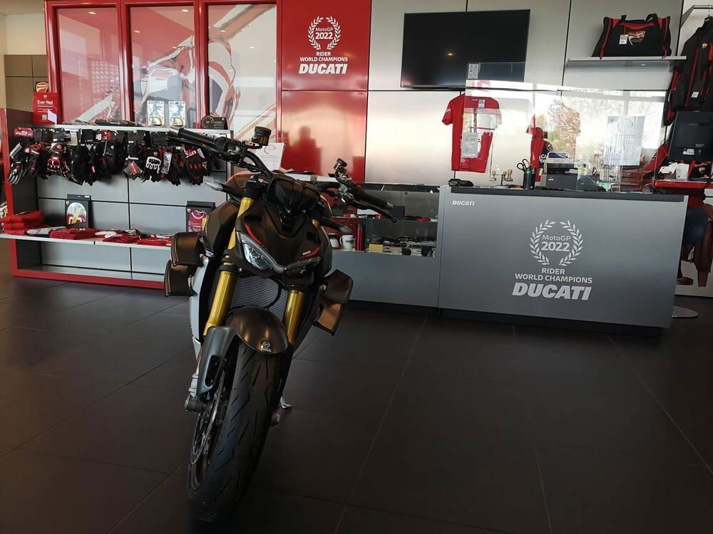 Ducati Streetfighter V4 1100 SP (2022) (2)