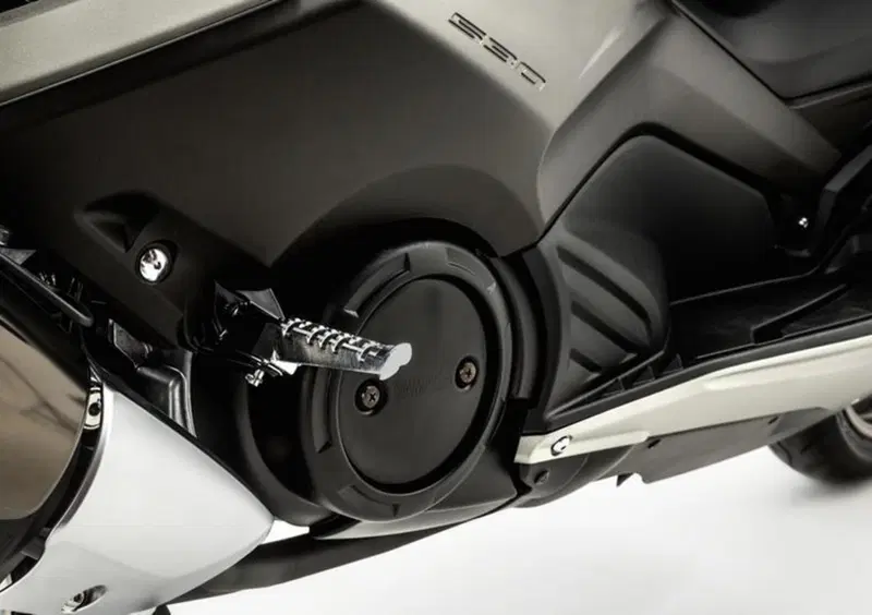Yamaha T-Max 530 T-Max 530 ABS (2015 - 17) (9)