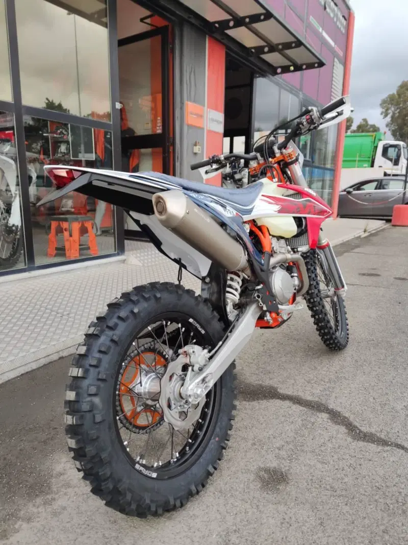 KTM 350 EXC-F Six Days (2023) (6)