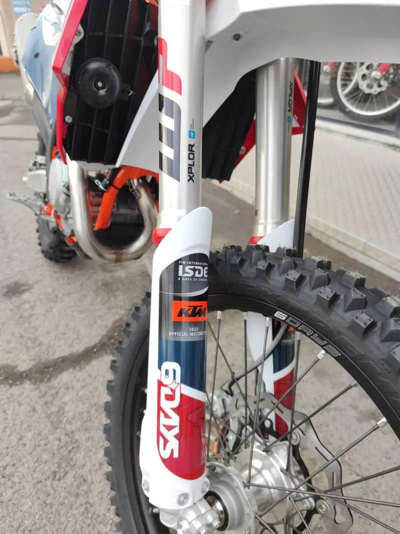 KTM 350 EXC-F Six Days (2023) (12)