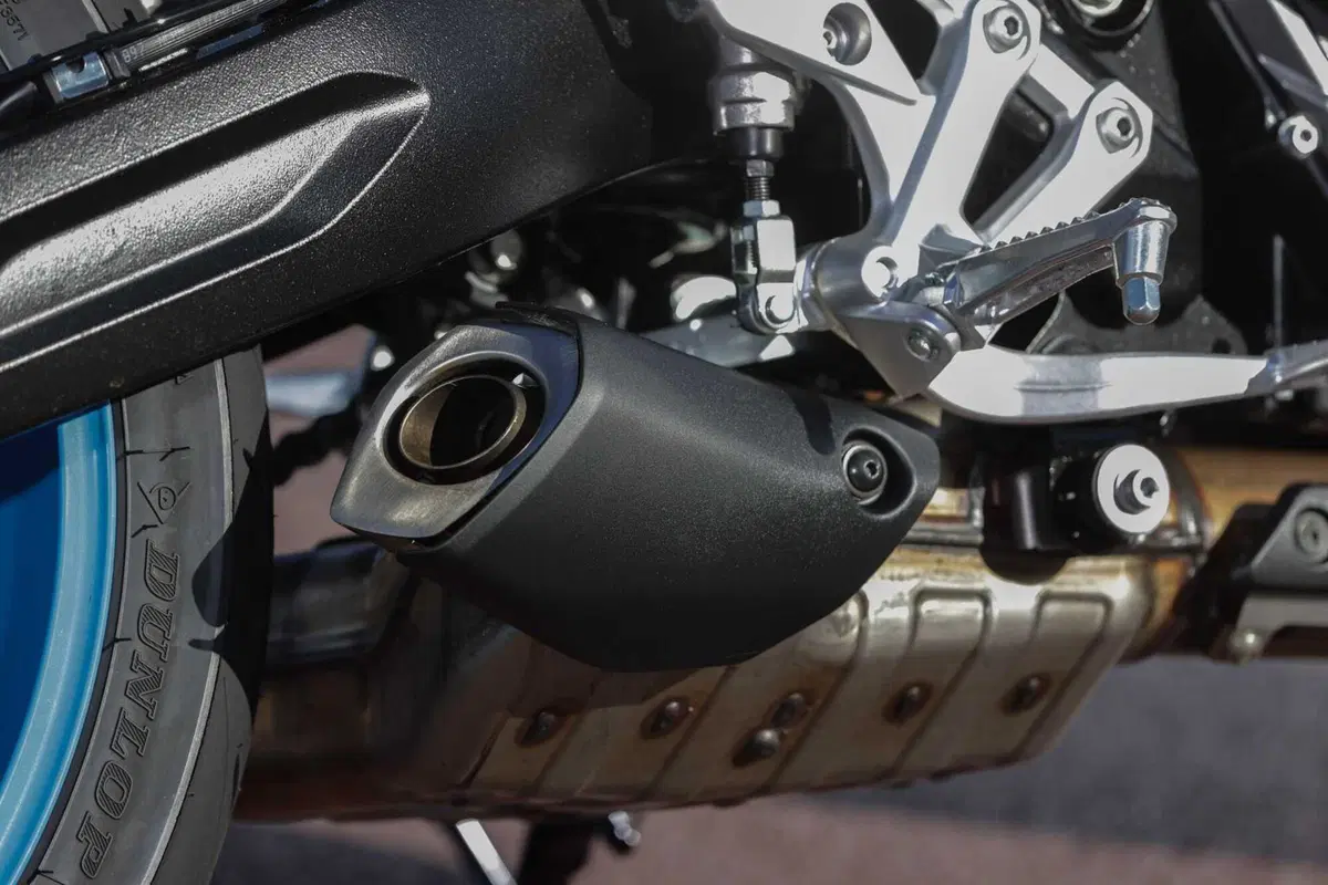 Suzuki GSX-8S TEST (4)