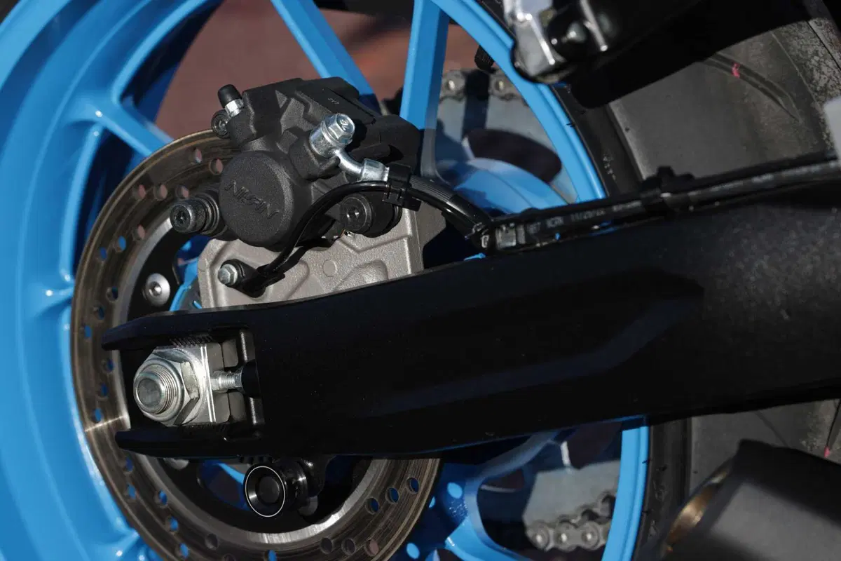 Suzuki GSX-8S TEST (5)