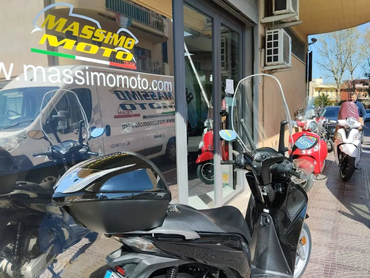 Honda SH 150i (2017 - 19) (2)