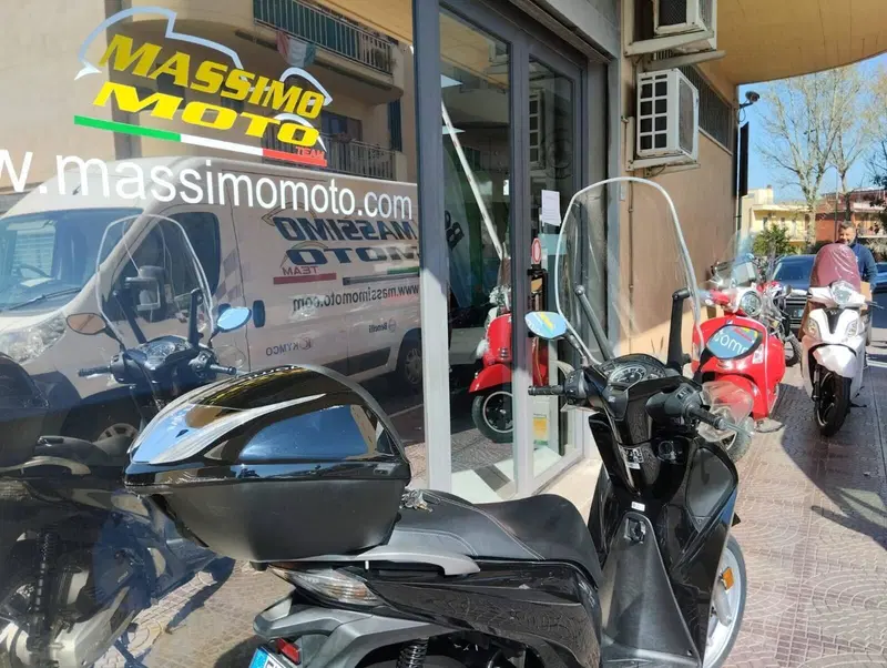Honda SH 150i (2017 - 19) (2)