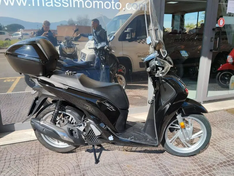 Honda SH 150i (2017 - 19) (3)