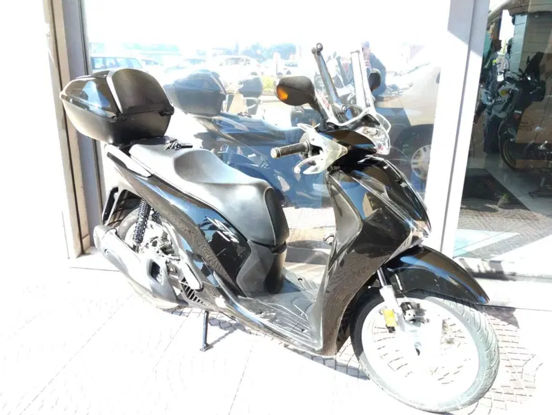 Honda SH 150i (2017 - 19) (6)