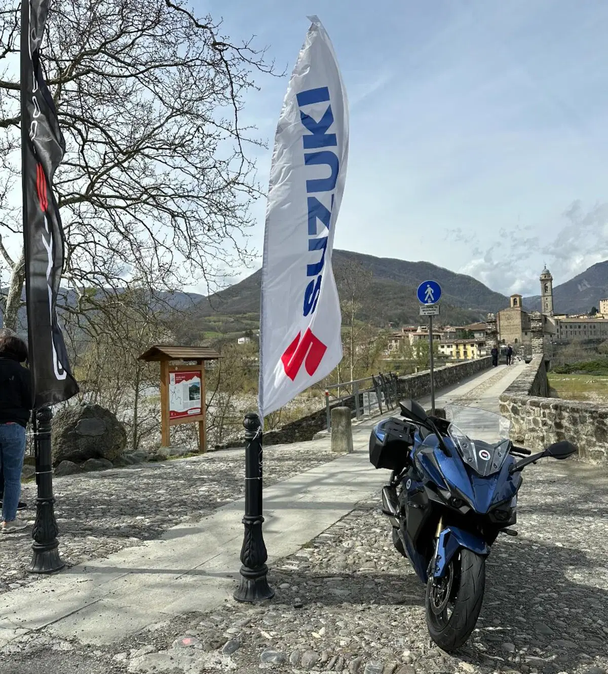 Social trip Suzuki: su e giù per le valli con la GSX-S1000GT (5)