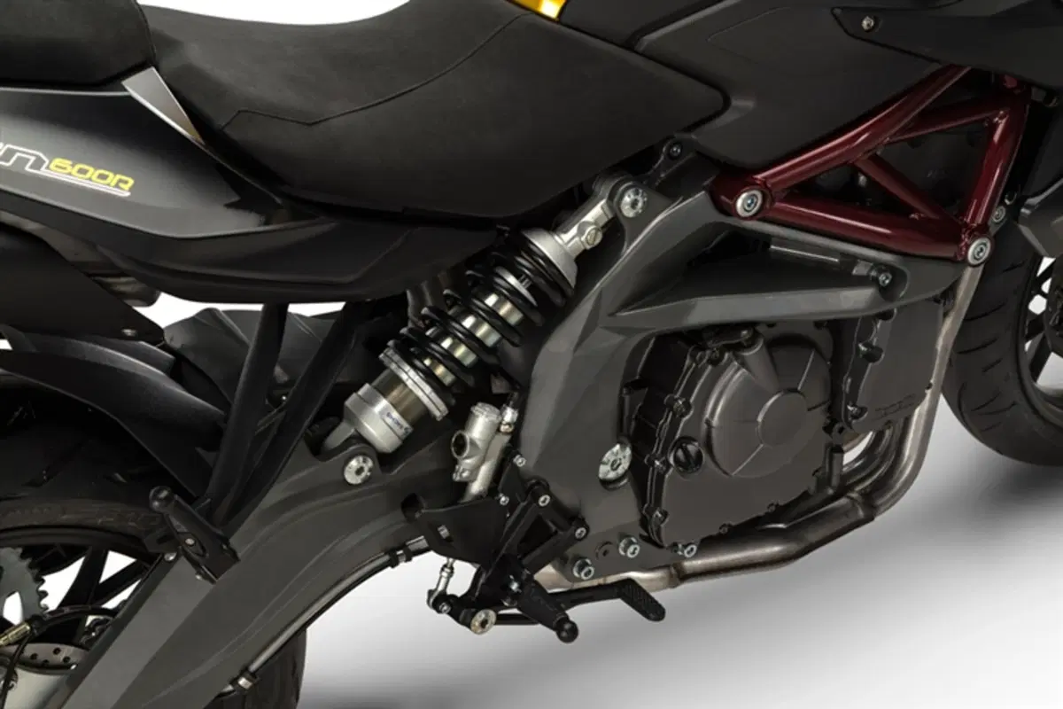 Benelli BN 600 BN 600 R (2013 - 16) (7)