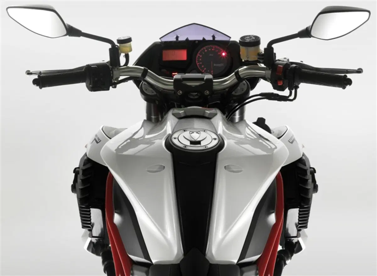 Benelli TNT 1130 TNT 1130 R (2010 - 16) (2)