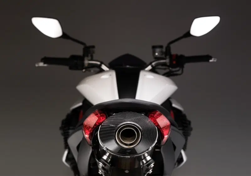 Benelli TNT 1130 TNT 1130 R (2010 - 16) (3)