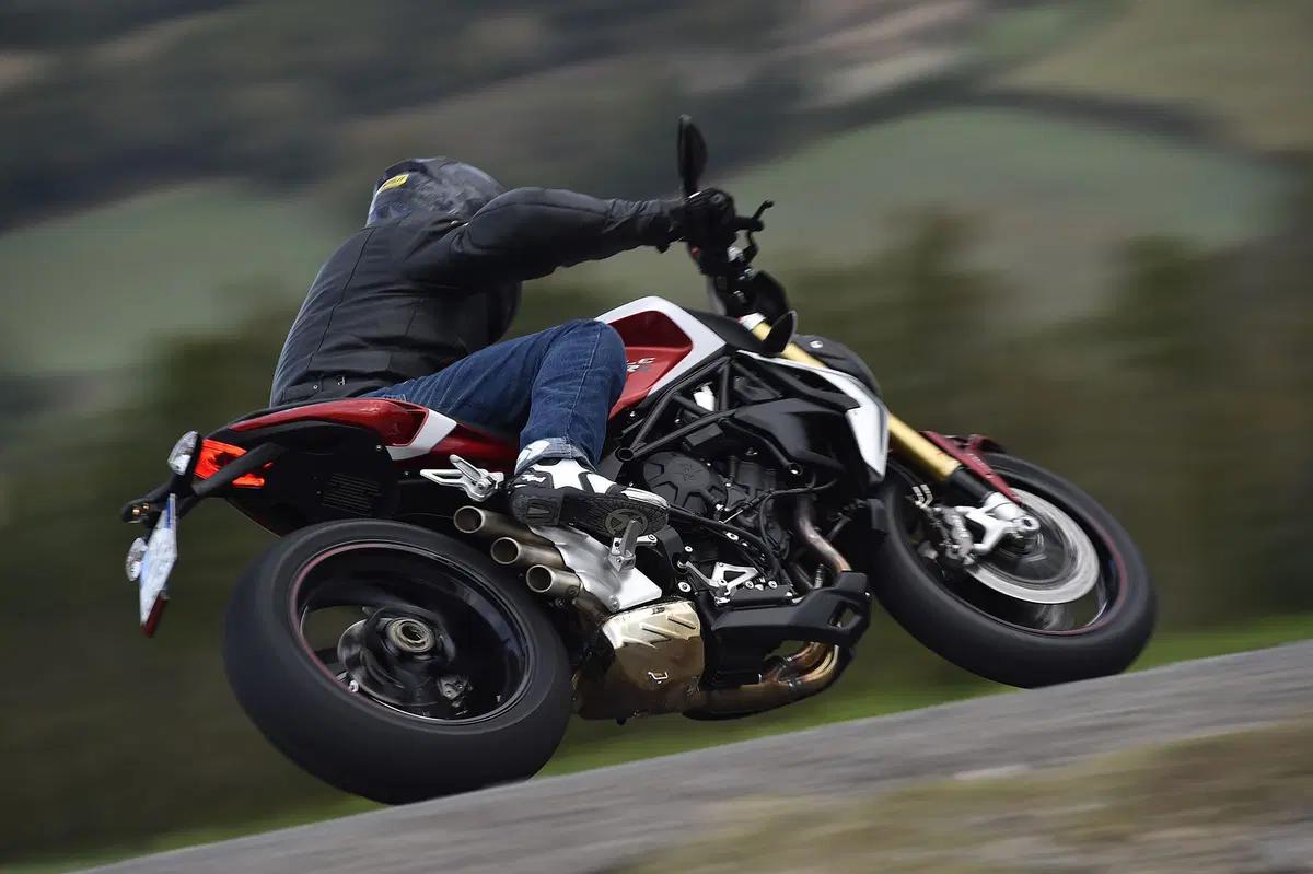  MV Agusta Brutale 800 RR (4)