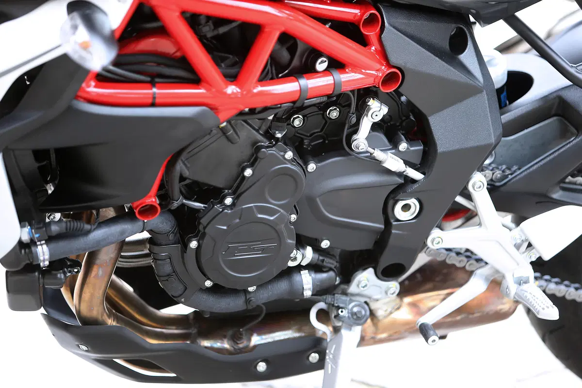  MV Agusta Brutale 800 RR (36)
