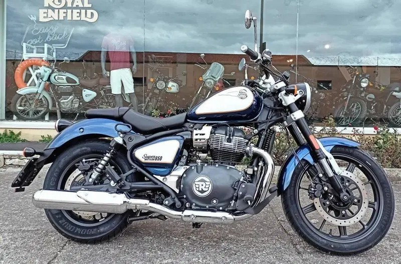 Royal Enfield Super Meteor 650 (2023 - 26) (4)