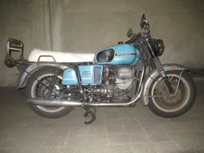 Moto Guzzi V7 d'epoca