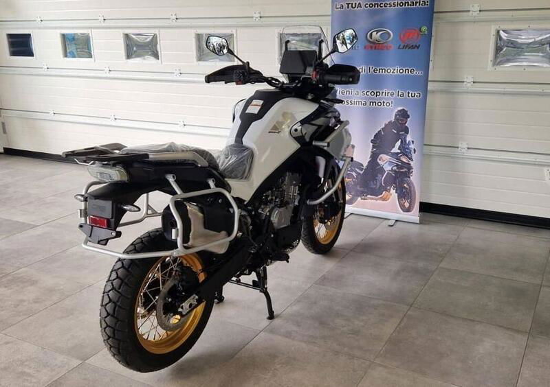 CFMOTO 800MT Explorer (2023 - 24), prezzo e scheda tecnica 