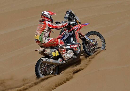 Dakar 2015: Paulo Gonçalves (Honda) penalizzato di 15 minuti