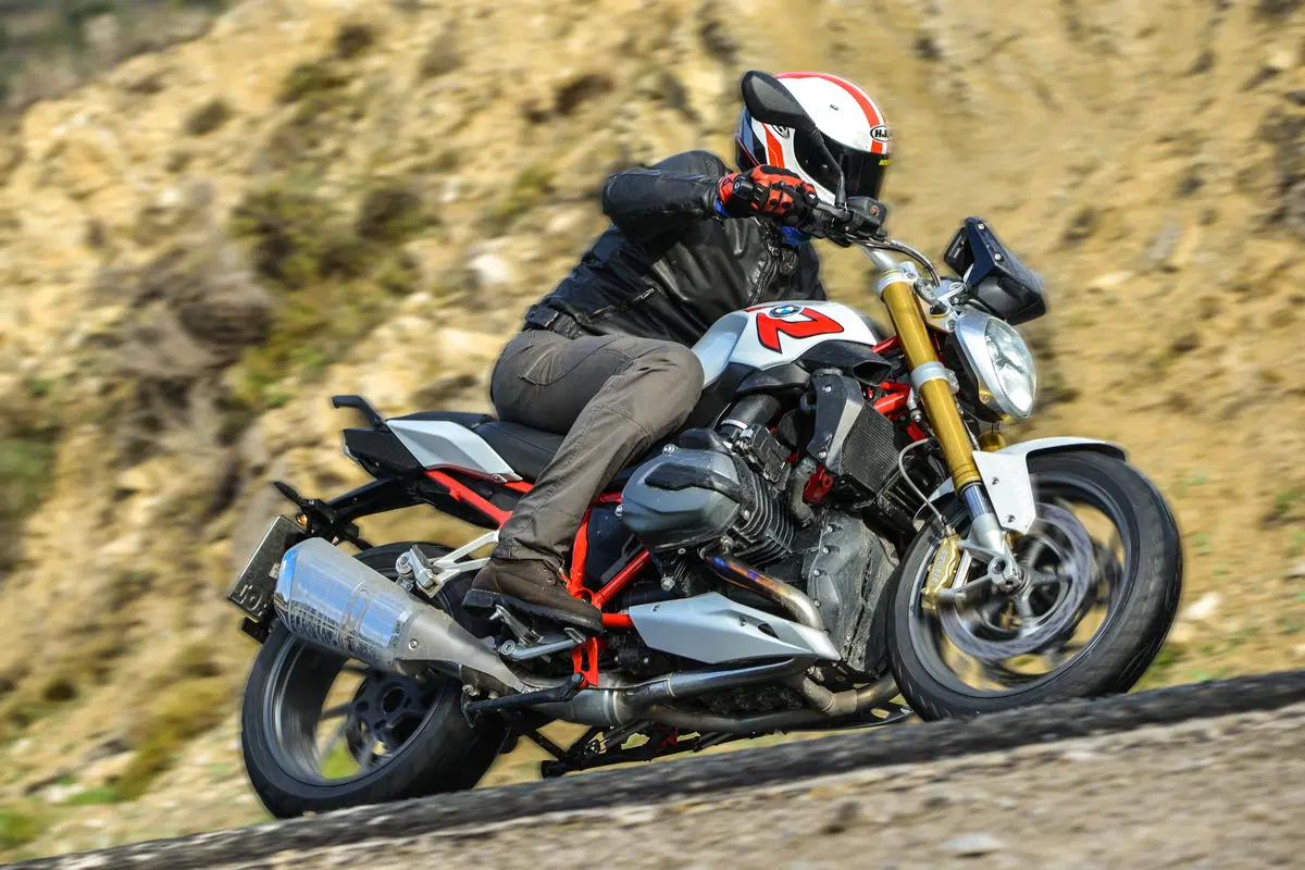 BMW R1200R 2015  (4)