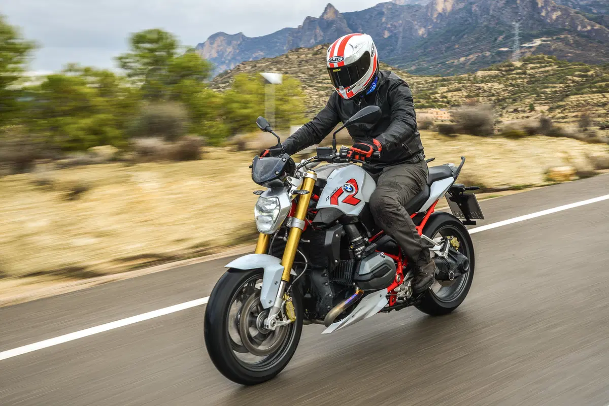 BMW R1200R 2015  (9)