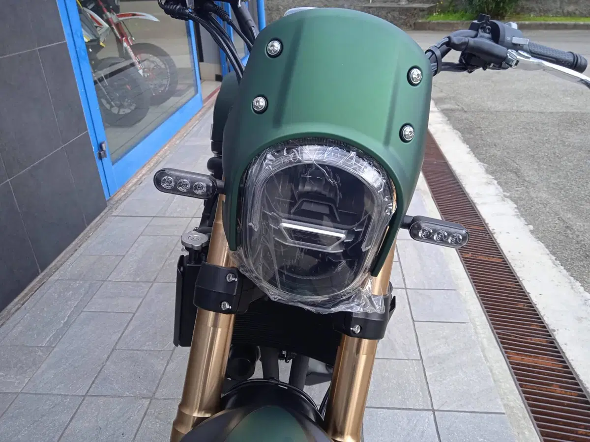 Benelli Leoncino 800 Trail (2022 - 26) (6)