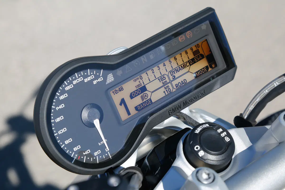 BMW R1200R 2015  (26)
